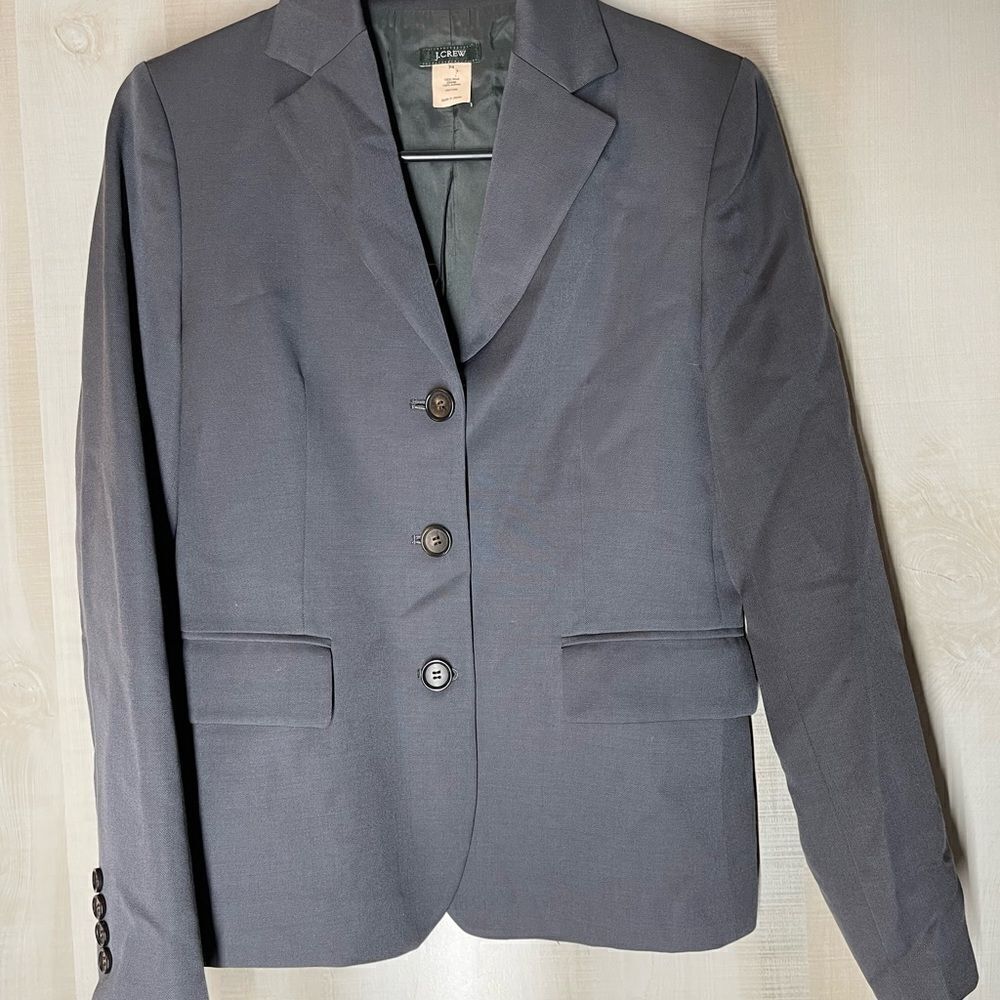 J. Crew gray 3 button wool lined blazer, size 4 petite - Picture 2 of 12